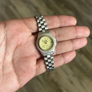 Tag Heuer Professional 200m Day Indicator Quartz Women's Ladies Watch
